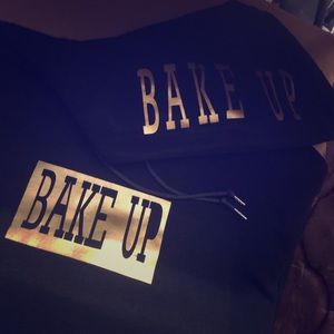 I am selling hoodies